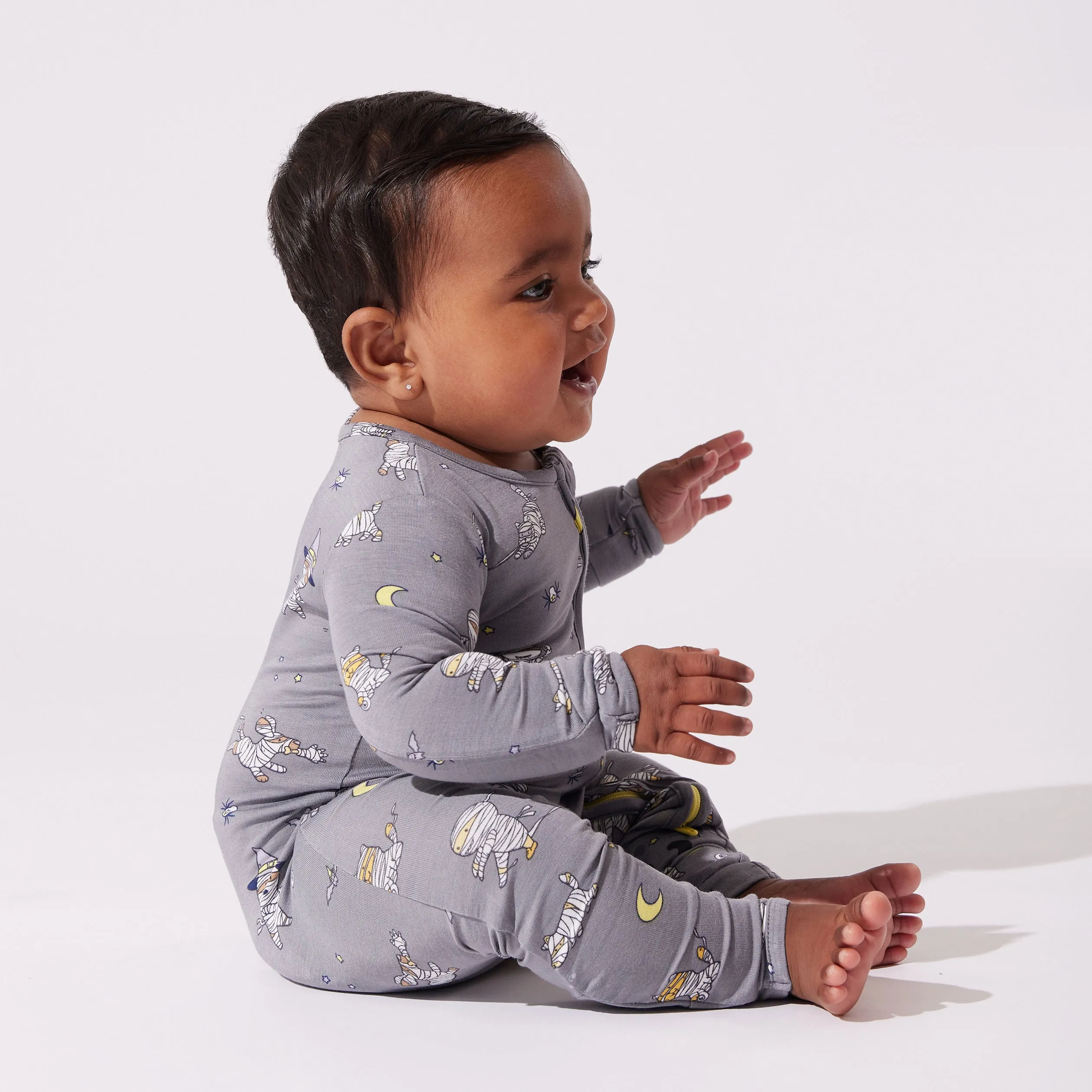 Bellabu Bear Convertible Footie - Mummies