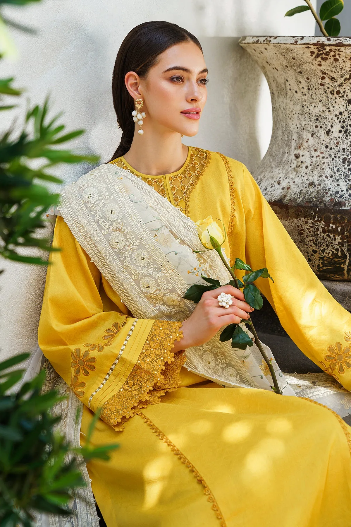 EMBROIDERED JACQUARD LAWN UF-562