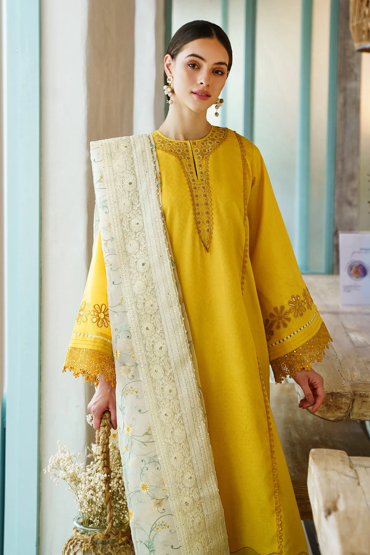 EMBROIDERED JACQUARD LAWN UF-562
