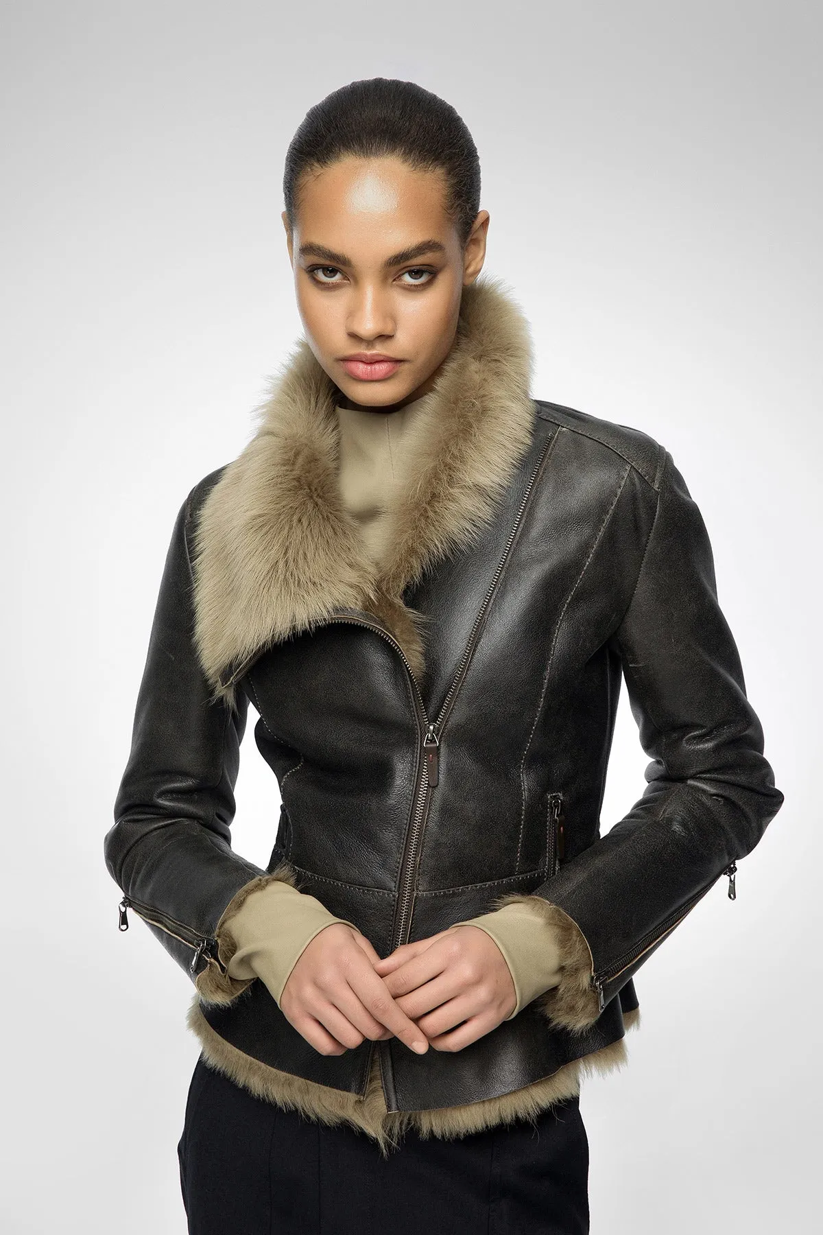 Gwen - Deserd Beige Shearling Jacket
