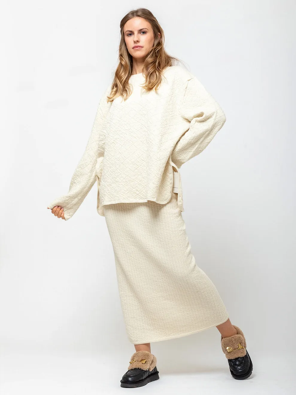 Line Quilt Skirt - Raw White