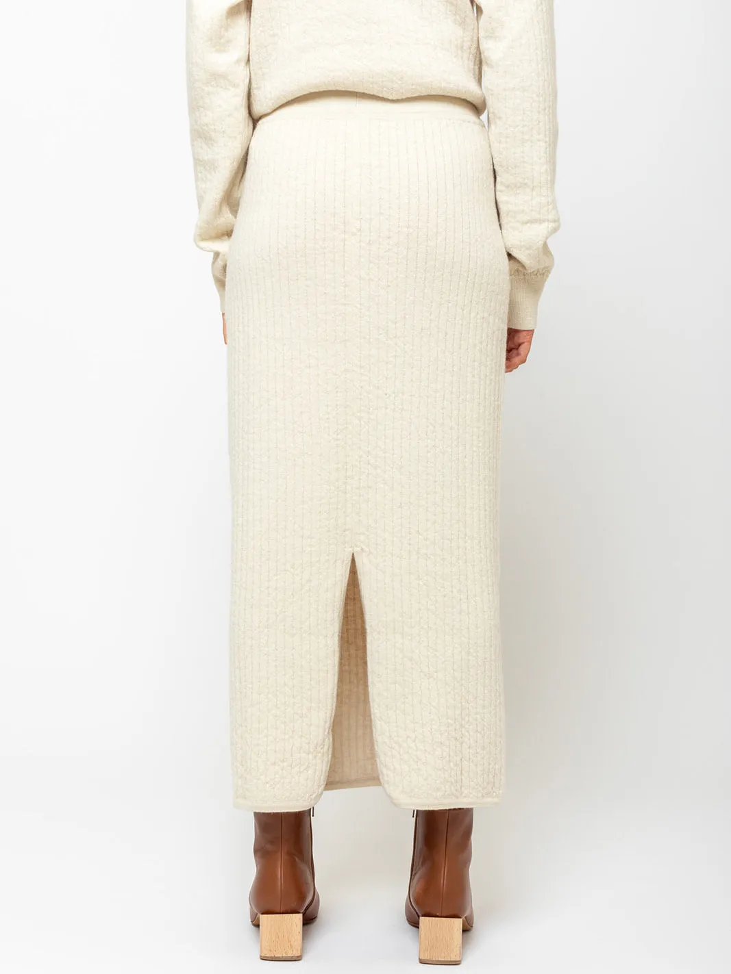 Line Quilt Skirt - Raw White