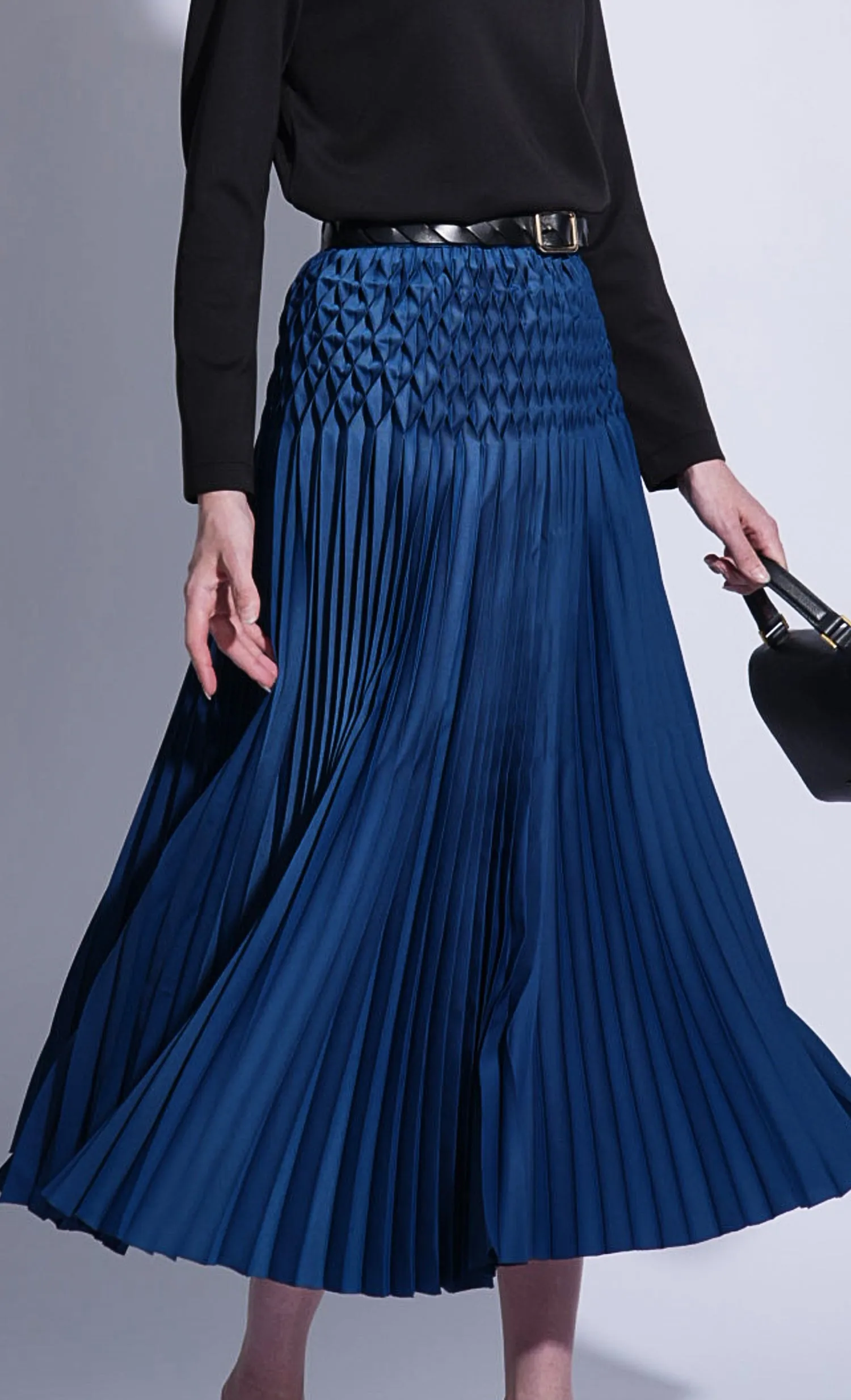 Miss Eminent Skirt in Yale Blue