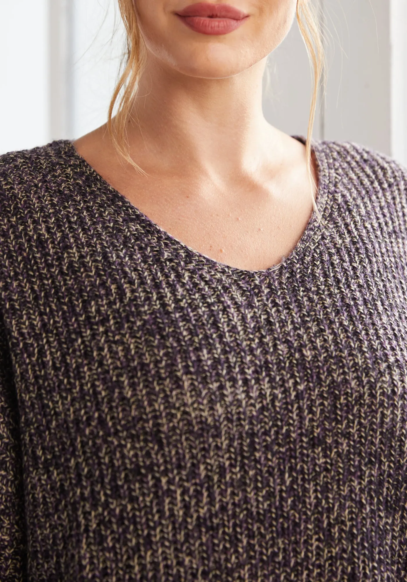 Slouchy V-Neck Sweater (Speckled Brown)