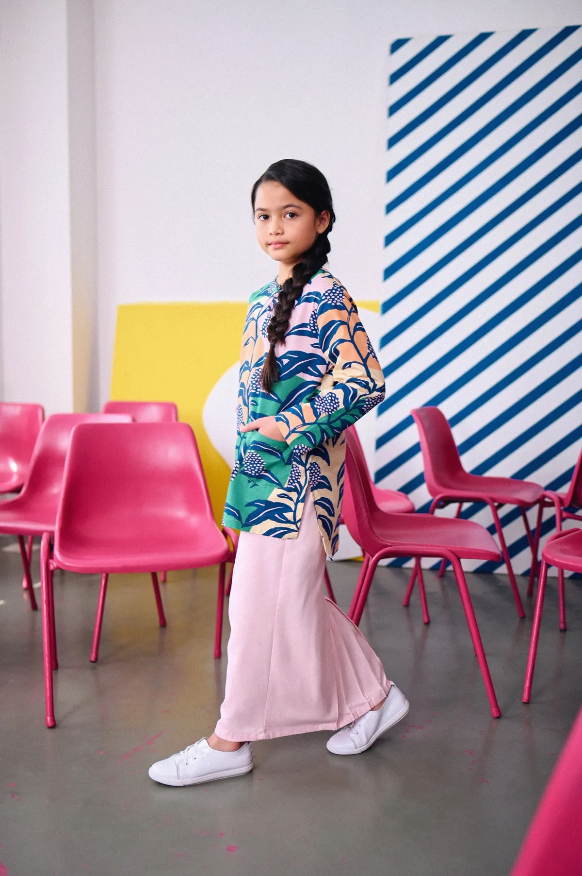 The Dulu Kita Fan Pleats Skirt - Pink