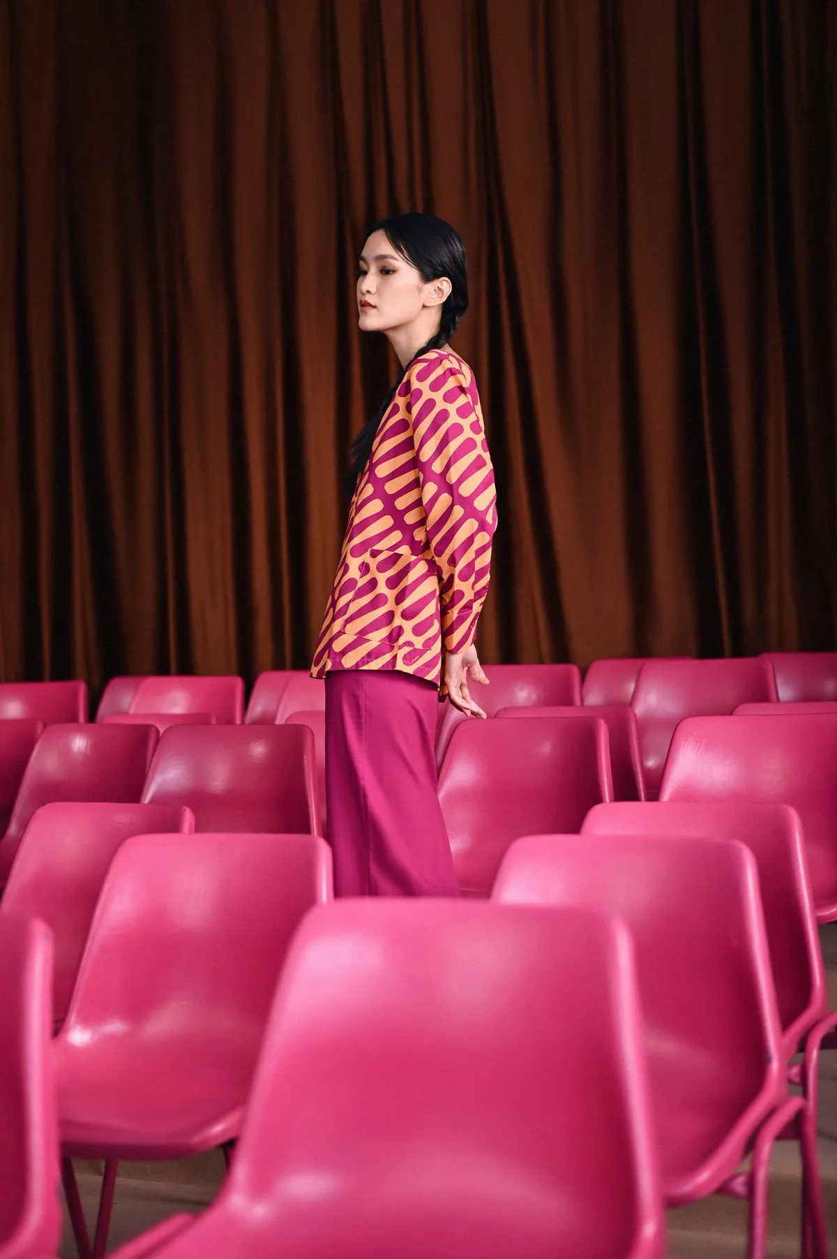 The Dulu Kita Women Fan Pleats Skirt - Fuchsia