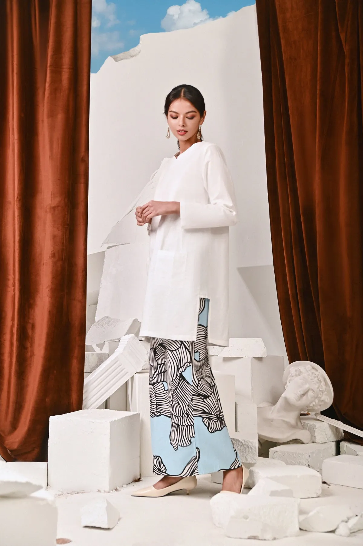 The Kita Menang Women Back Pleats Skirt - Rise