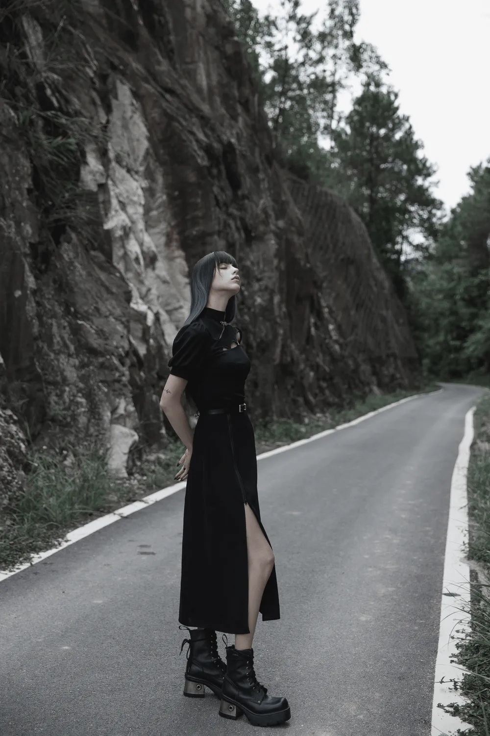 Versatile A-Line Midi Skirt with Side Zipper Detail
